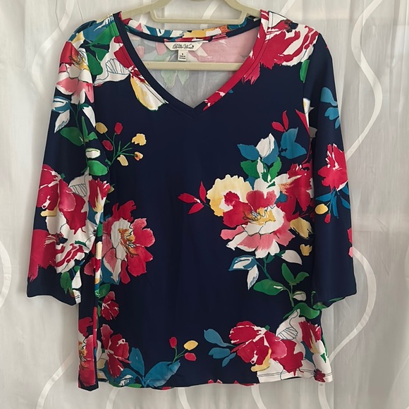 The Pioneer Woman Tops - The Pioneer Woman, V Neck, Navy Floral Print Top, Size Small
